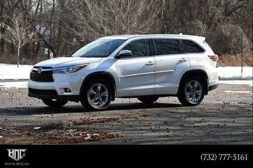 2016 Toyota Highlander Limited Platinum AWD photo