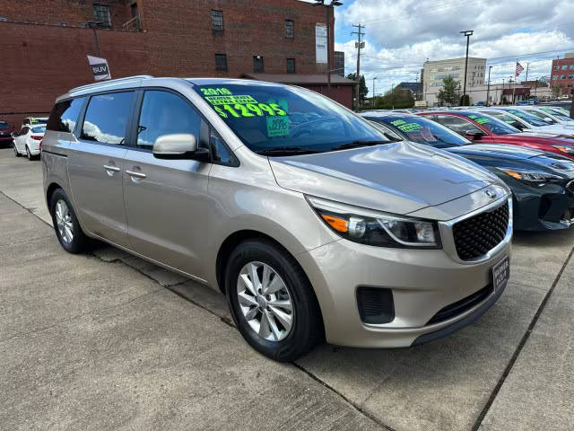 2016 Kia Sedona LX FWD photo