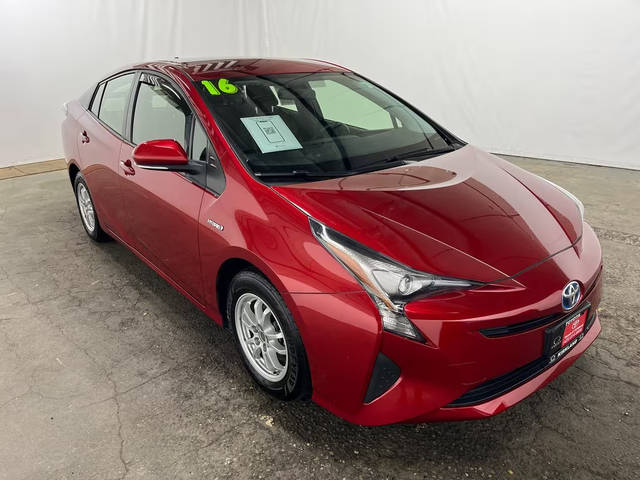 2016 Toyota Prius Two FWD photo