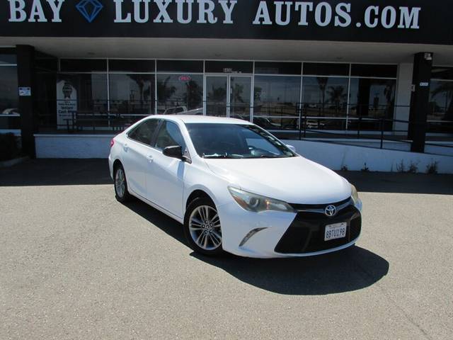 2015 Toyota Camry SE FWD photo