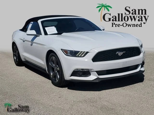 2015 Ford Mustang V6 RWD photo