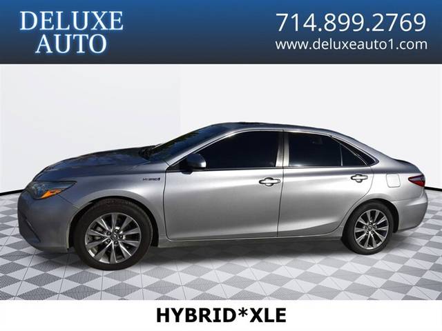 2017 Toyota Camry Hybrid XLE FWD photo