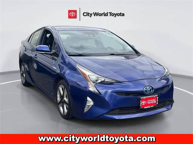 2016 Toyota Prius Two Eco FWD photo