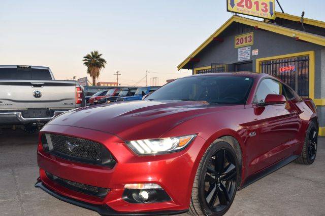 2017 Ford Mustang GT RWD photo