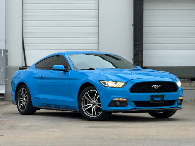 2017 Ford Mustang EcoBoost Premium RWD photo