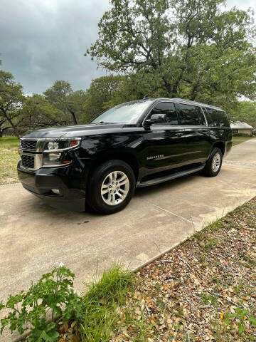 2016 Chevrolet Suburban LT 4WD photo