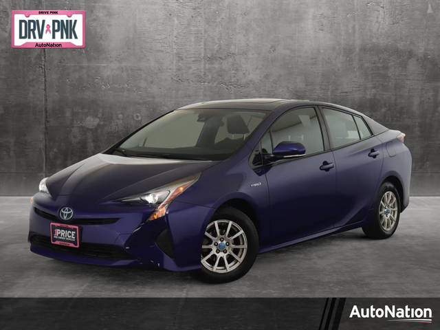 2016 Toyota Prius Three FWD photo