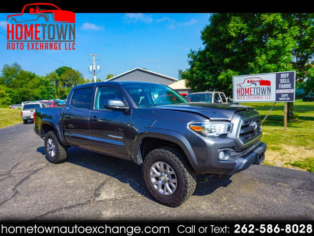 2016 Toyota Tacoma SR5 4WD photo