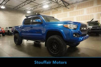 2016 Toyota Tacoma TRD Sport 4WD photo