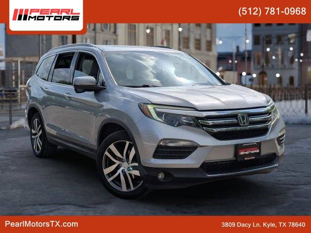 2016 Honda Pilot Touring FWD photo