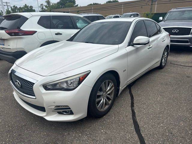 2016 Infiniti Q50 3.0t Premium RWD photo