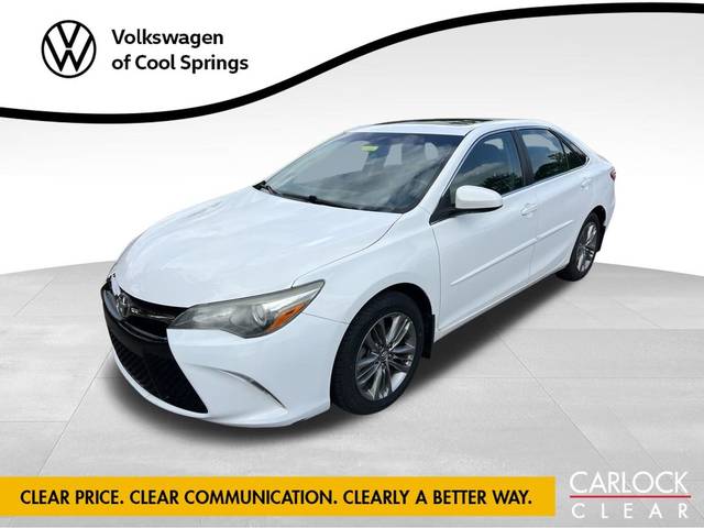 2017 Toyota Camry SE FWD photo