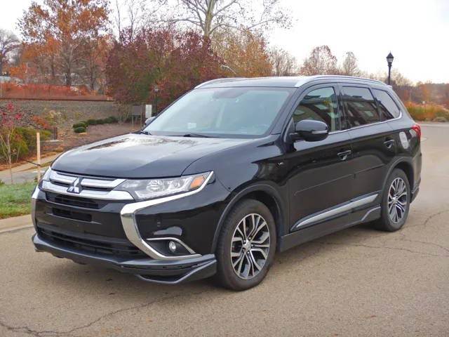 2016 Mitsubishi Outlander GT 4WD photo