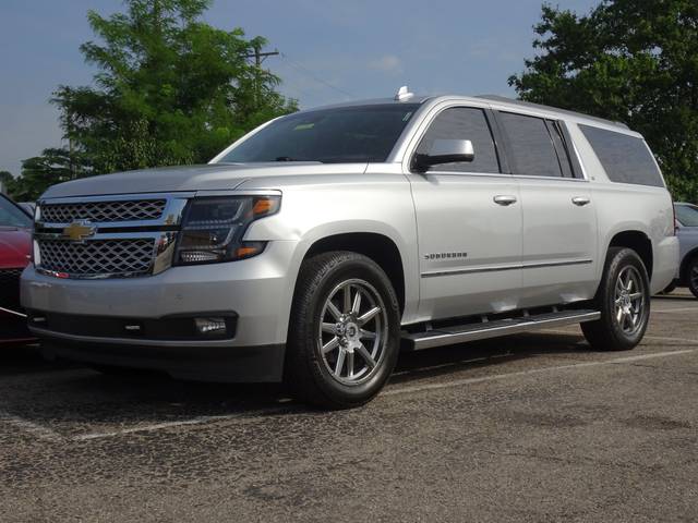 2016 Chevrolet Suburban LT 4WD photo
