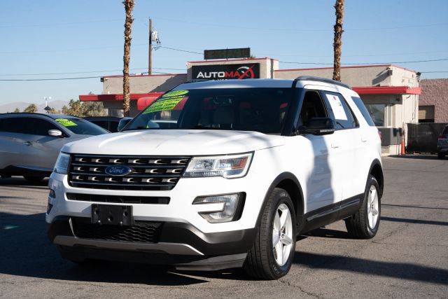 2017 Ford Explorer XLT 4WD photo