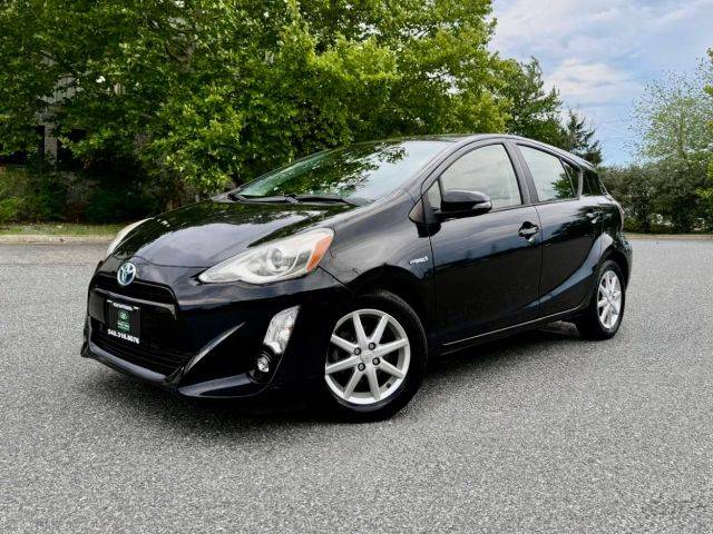 2016 Toyota Prius c Four FWD photo