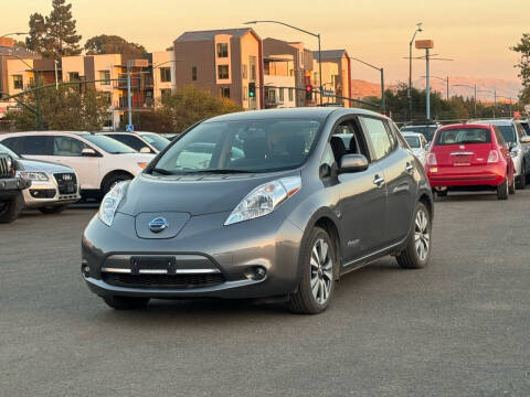 2016 Nissan Leaf SV FWD photo