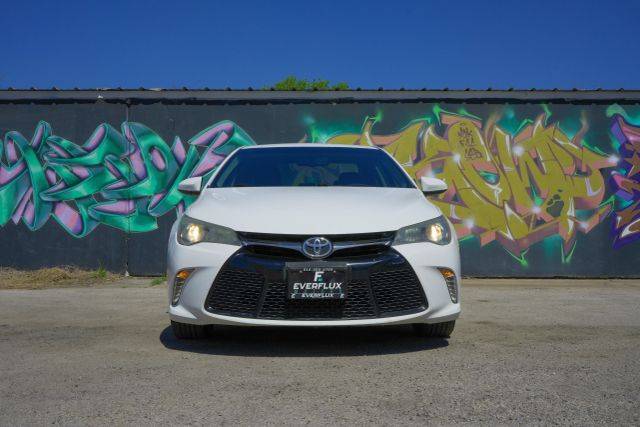 2017 Toyota Camry SE FWD photo