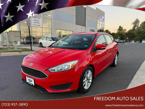 2015 Ford Focus SE FWD photo