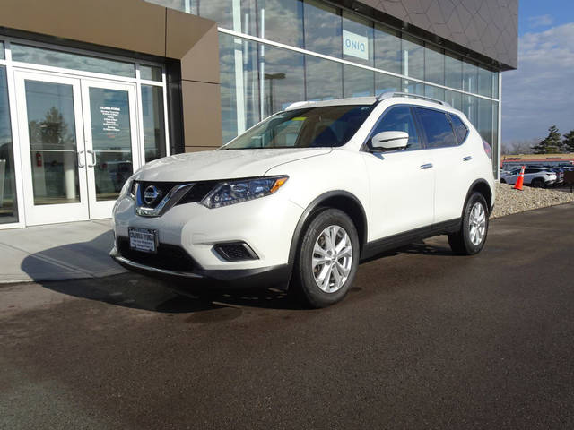 2016 Nissan Rogue SV AWD photo