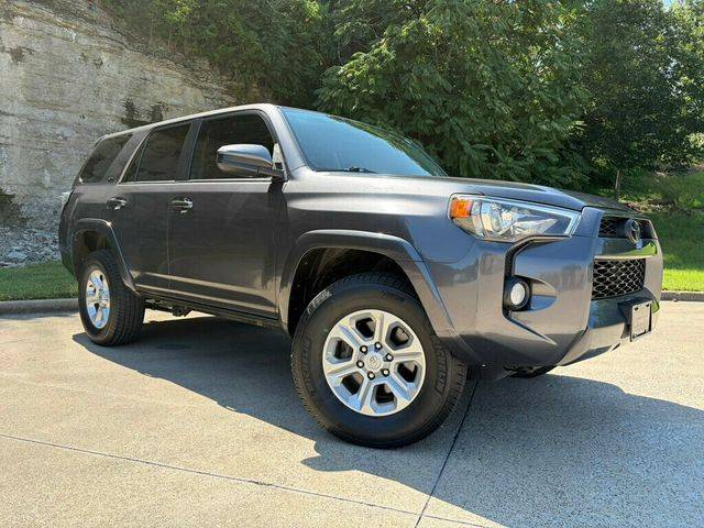 2016 Toyota 4Runner SR5 4WD photo