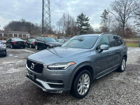 2017 Volvo XC90 Momentum AWD photo