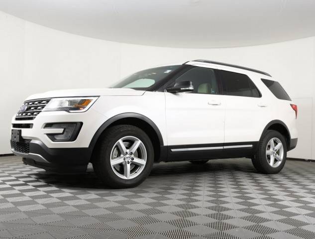 2017 Ford Explorer XLT 4WD photo