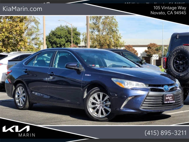 2017 Toyota Camry Hybrid XLE FWD photo