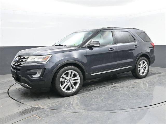 2017 Ford Explorer XLT 4WD photo