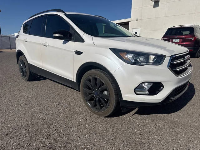 2017 Ford Escape Titanium FWD photo