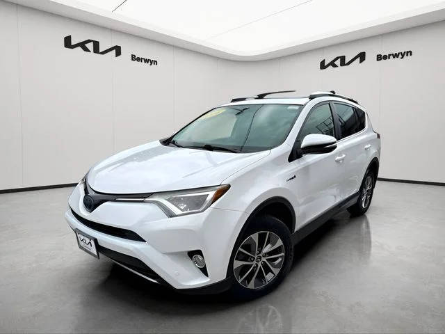 2016 Toyota RAV4 XLE AWD photo