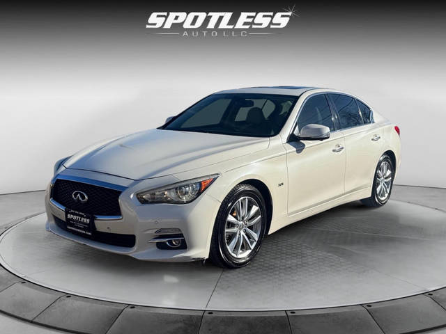 2016 Infiniti Q50 3.0t Premium RWD photo