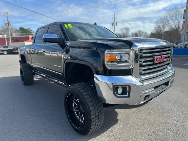 2015 GMC Sierra 2500HD SLT 4WD photo