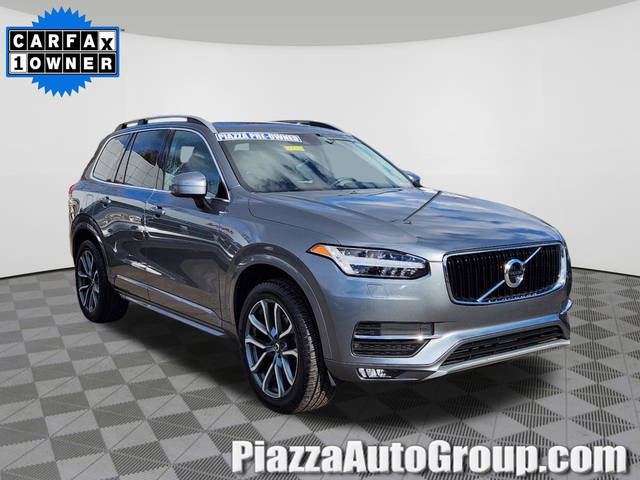 2017 Volvo XC90 Momentum AWD photo