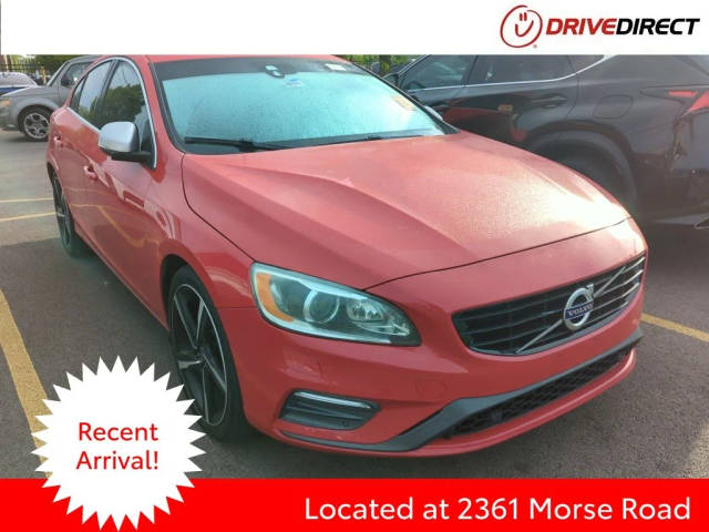 2016 Volvo S60 T6 Drive-E R-Design AWD photo