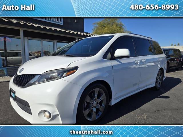 2016 Toyota Sienna SE FWD photo