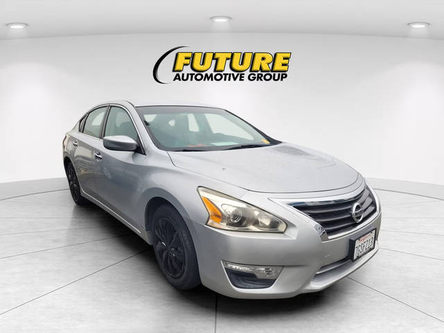 2015 Nissan Altima 2.5 FWD photo