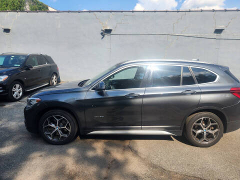 2016 BMW X1 xDrive28i AWD photo