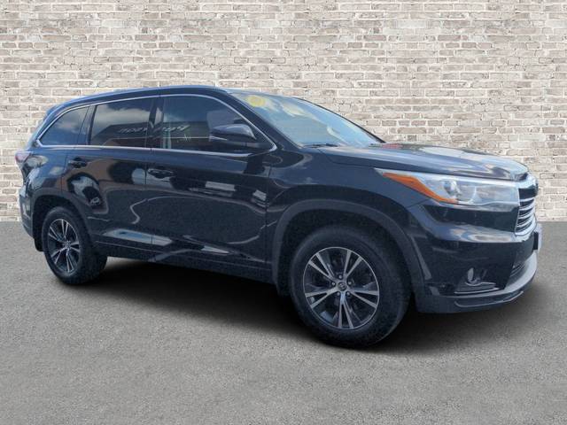 2016 Toyota Highlander XLE AWD photo