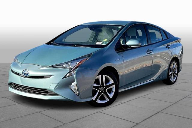 2016 Toyota Prius Three Touring FWD photo