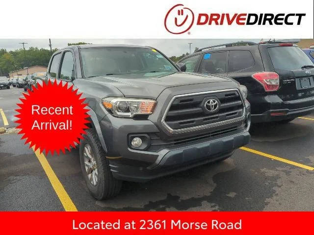 2016 Toyota Tacoma SR5 4WD photo