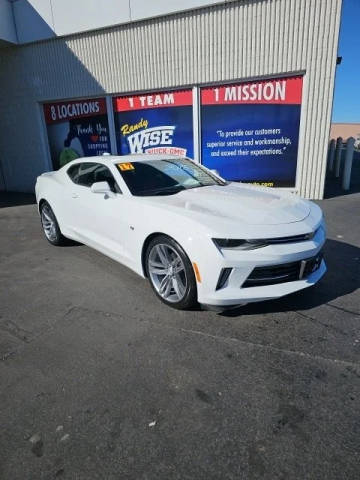 2017 Chevrolet Camaro 2LT RWD photo