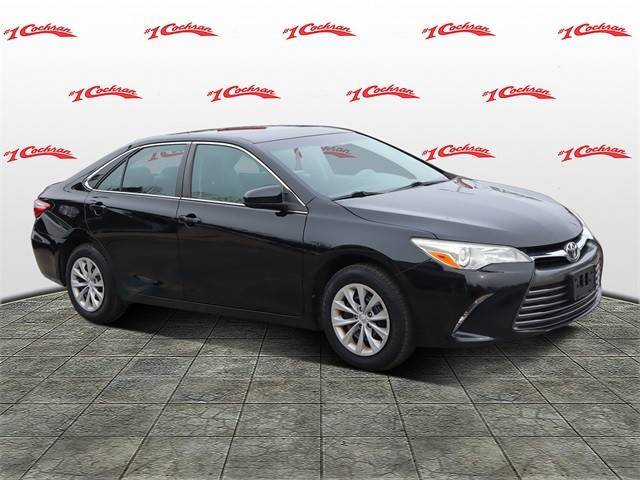 2015 Toyota Camry LE FWD photo