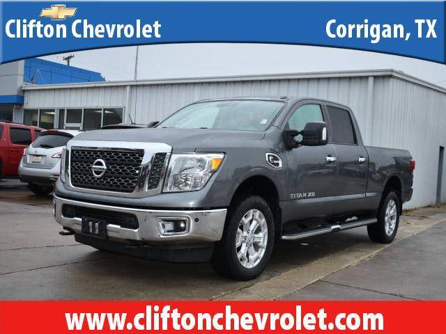 2016 Nissan Titan XD SV 4WD photo