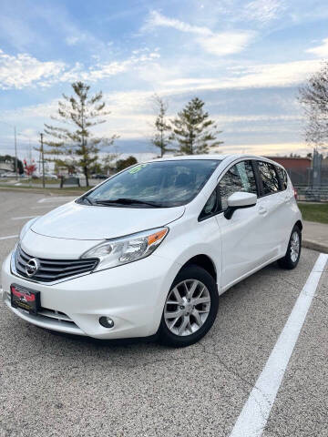 2016 Nissan Versa Note SV FWD photo