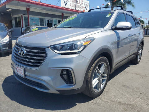 2017 Hyundai Santa Fe SE Ultimate FWD photo