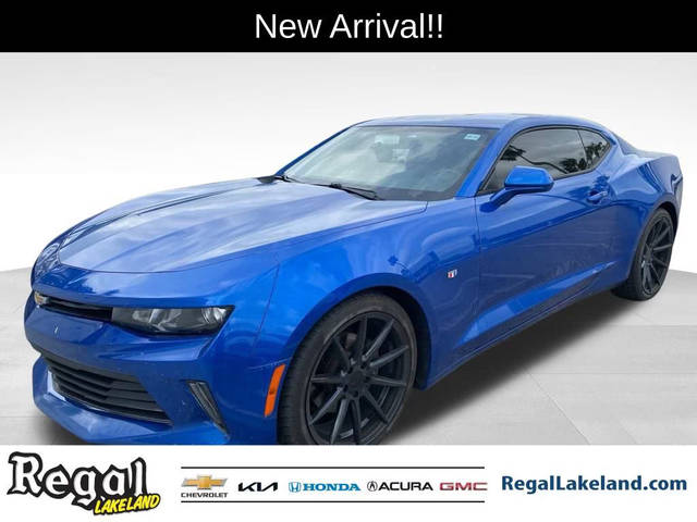 2017 Chevrolet Camaro 1LT RWD photo