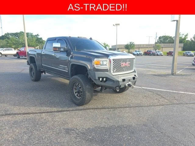 2016 GMC Sierra 2500HD Denali 4WD photo