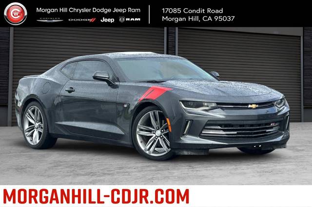 2017 Chevrolet Camaro 2LT RWD photo