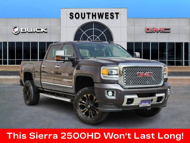 2016 GMC Sierra 2500HD Denali 4WD photo